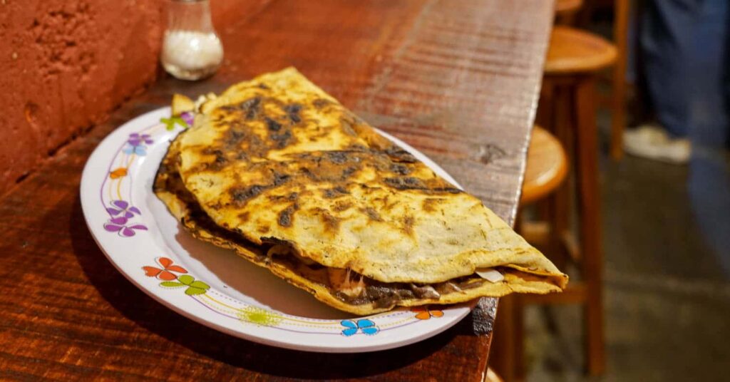 Best Tlayudas in Oaxaca: Why Locals Love Tlayudas Don Ramón